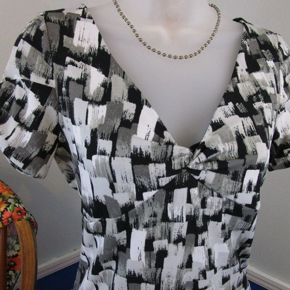 Worthington Flattering Knit Top - Picture 2 of 9